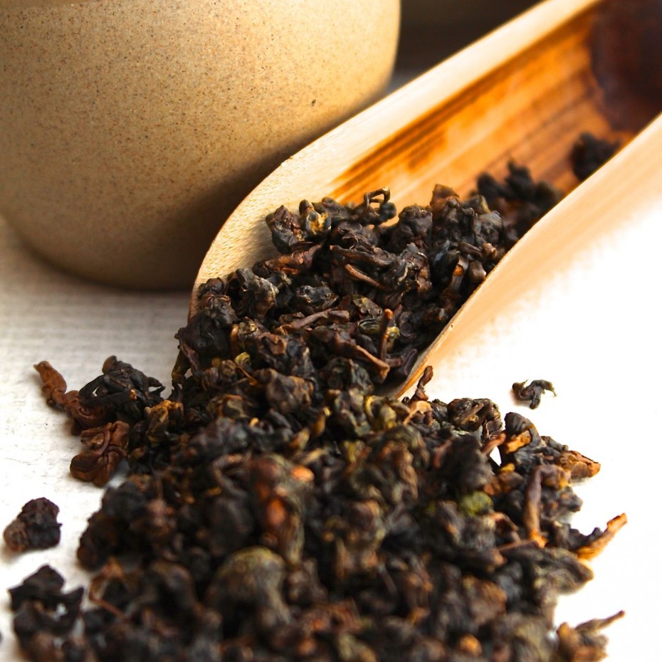 A-scoop-of-Organic-GABA-Oolong-Tea-Lot-130-930x930.jpg